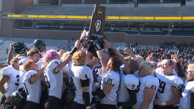 Three-peat: Lena-Winslow football captures third straight state title