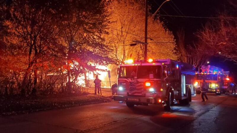 Rockford 10th Avenue garage fire